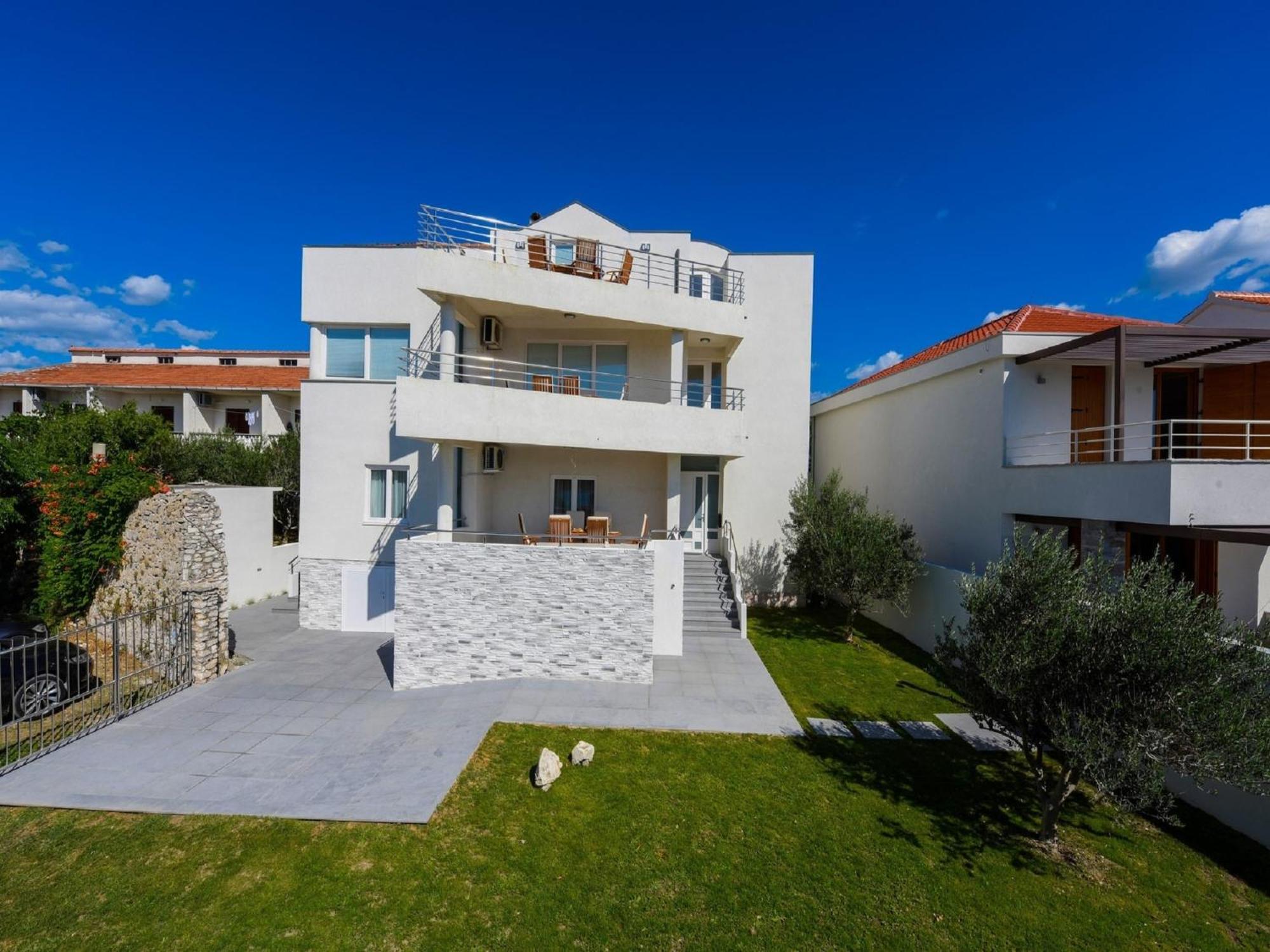 Modern Villa In Nin With Terrace Luaran gambar